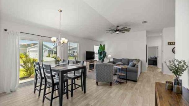 ID#2044 - Cozy Gem by Eastport & Brownwood With Golf Cart