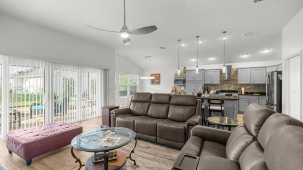 ID#2091 - Walk to Sawgrass! Near Eastport | Golfcart | Patio