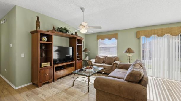 ID#2094 - Lovely 2BR Near Lake Sumter & Brownwood | Golfcart
