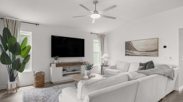 ID#2120 - Luxe 3BR l Walk to Eastport & Saluki | Golfcart